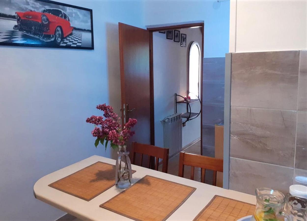 Apartament Pod Dziewiatka 산도미에르즈 외부 사진